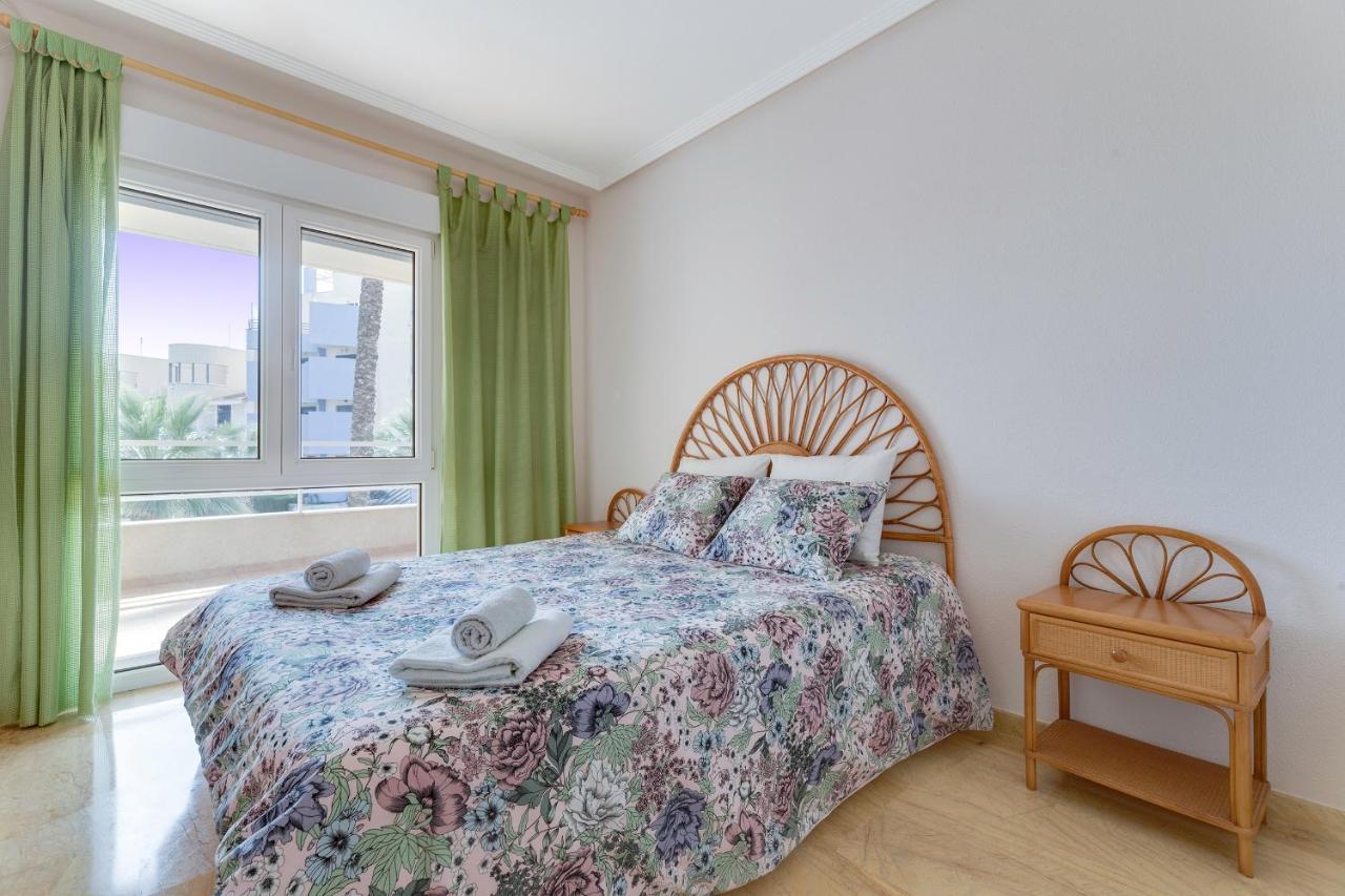 Apartament Palmera 100M Od Morza Οριουέλα Εξωτερικό φωτογραφία