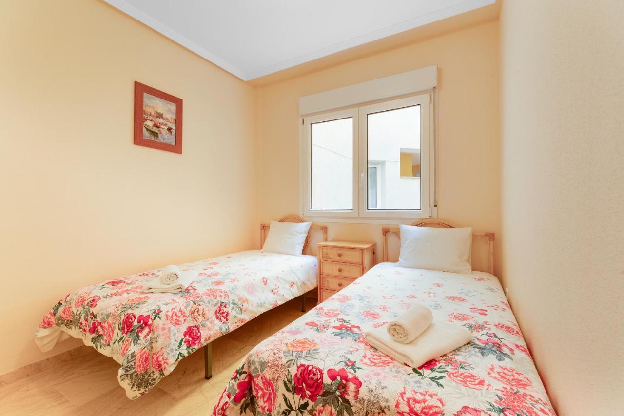 Apartament Palmera 100M Od Morza Οριουέλα Εξωτερικό φωτογραφία
